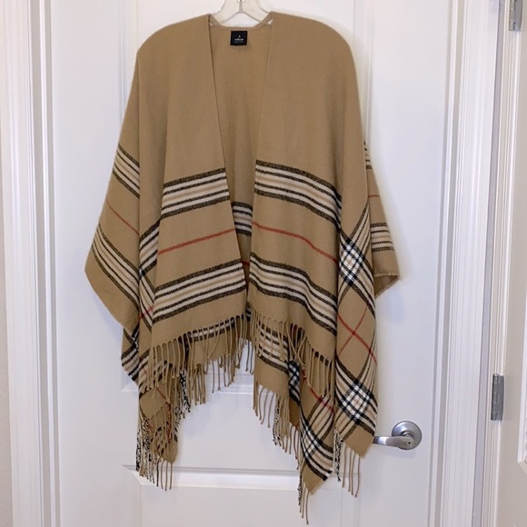 V. FRAAS Plaid Ruana women’s tan red and black open wrap/shawl - Picture 1 of 14